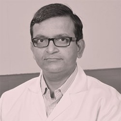 Dr.Dheeraj-Gupta